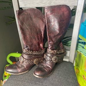 Black boots with a red tint - Freebird boots